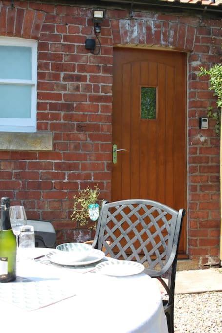 Hideaway Between Coast And Moors In A Beautiful Village Apartment Sleights Exterior foto